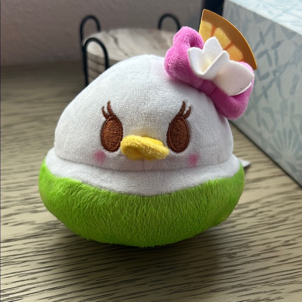 Disney Daisy Duck Munchling